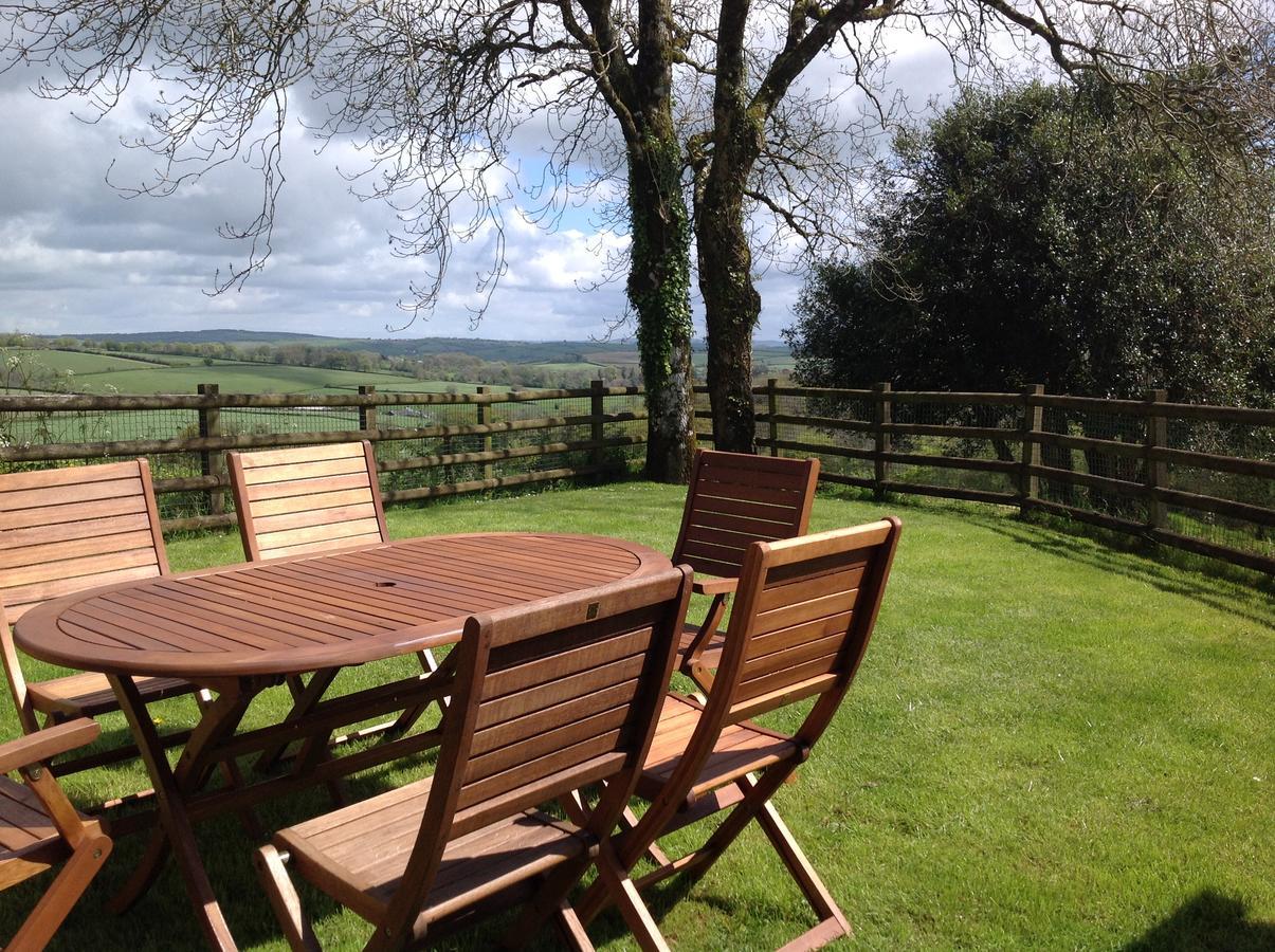 Three Gates Farm Holiday Cottages Huntsham Bagian luar foto