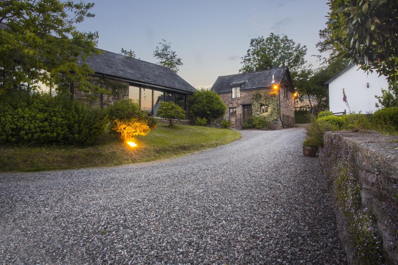 Three Gates Farm Holiday Cottages Huntsham Bagian luar foto