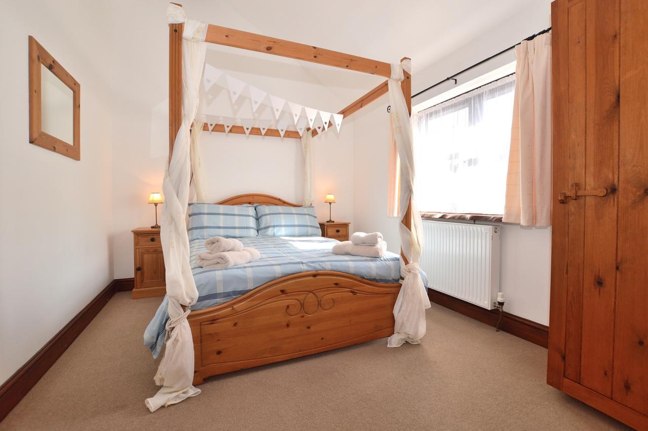 Three Gates Farm Holiday Cottages Huntsham Bagian luar foto