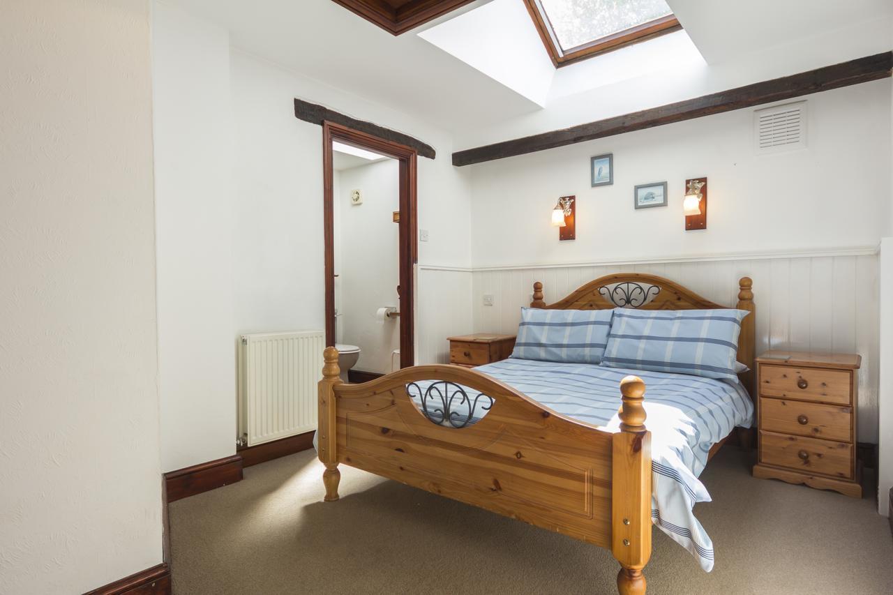 Three Gates Farm Holiday Cottages Huntsham Bagian luar foto