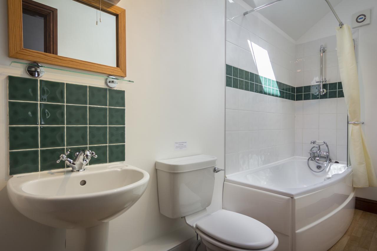 Three Gates Farm Holiday Cottages Huntsham Bagian luar foto
